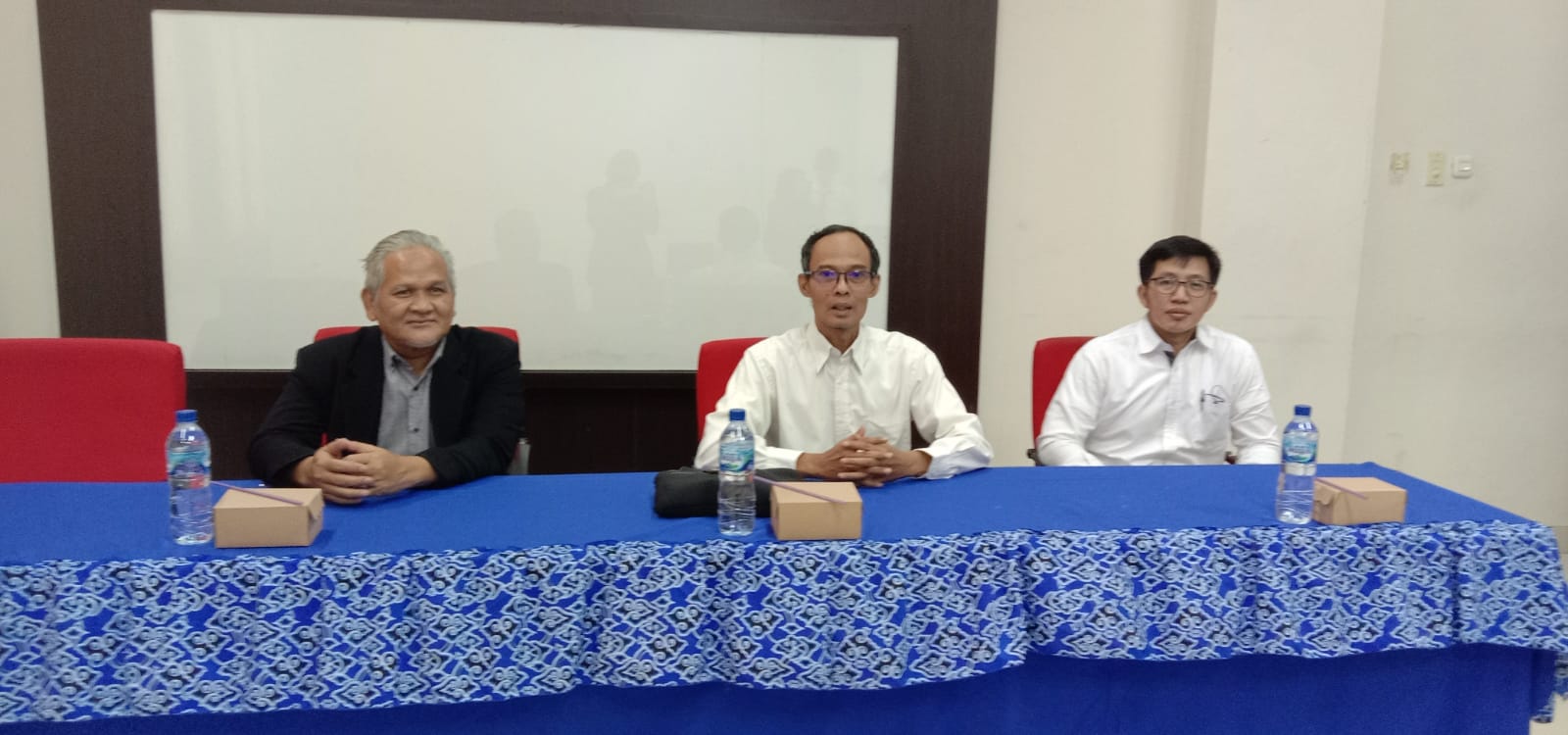 Jurusan Ekonomi Syariah Melaksanakan Munaqosah Gelombang V Tahun Akademik 2022/2023