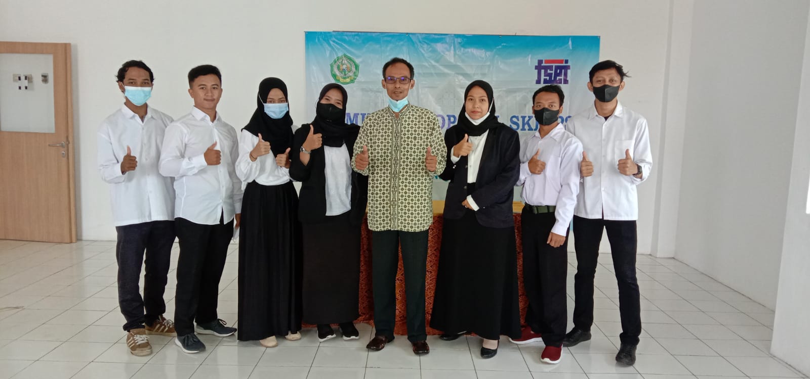 Foto Bersama Sebelum Sidang Seminar Proposal Gel.XXVI