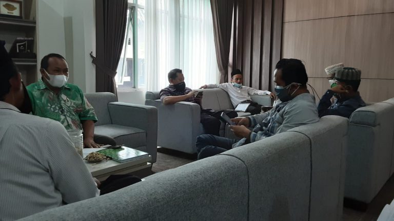 RAPAT PIMPINAN FSEI TENTANG PERSIAPAN RKA-KL TAHUN AKADEMIK 2021/2022