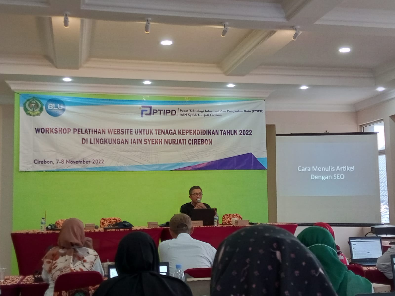 Pelatihan Website Untuk Tenaga Kependidikan